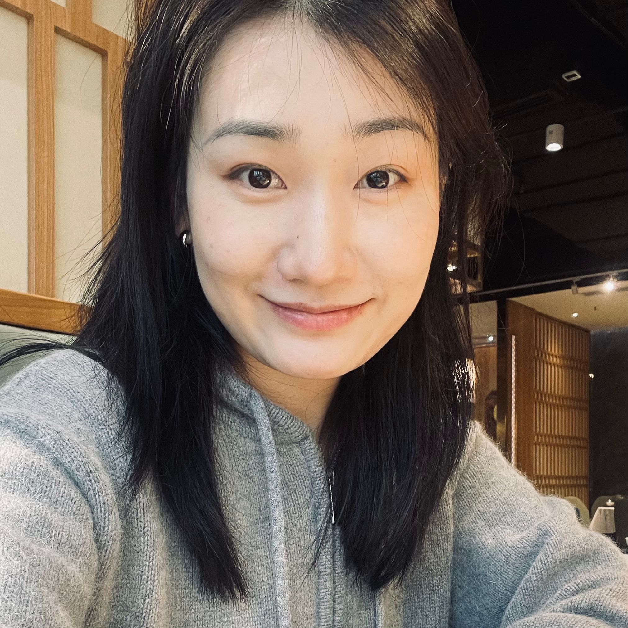 贠婧